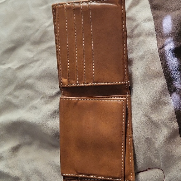 Wallet - Picture 2 of 3